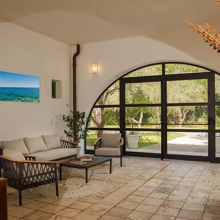 Resort Borgo Primizia 4*